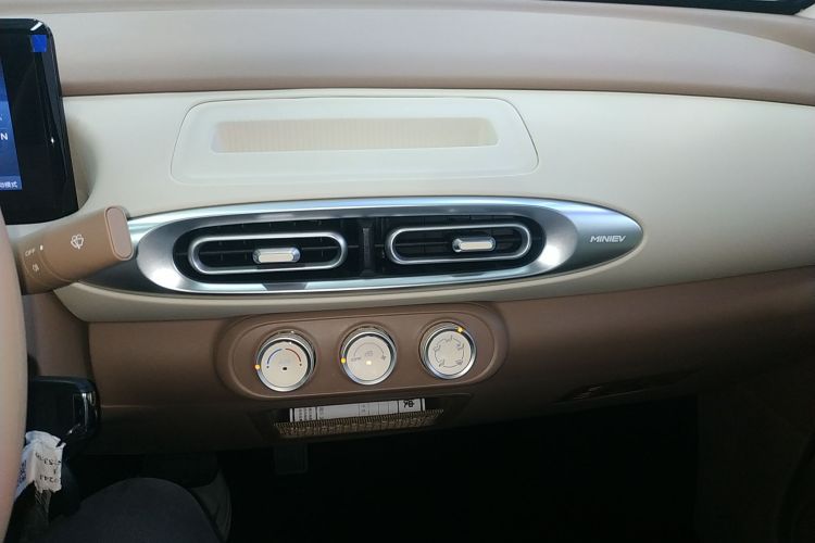 五菱汽车 宏光MINIEV 2025款 四门版 进阶款局部细节16