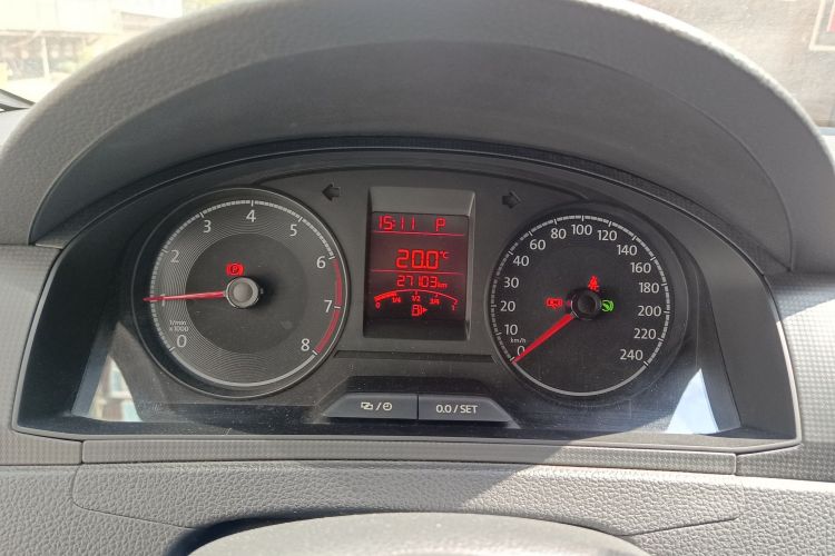 大众 桑塔纳 2016款 1.6L 自动风尚版中控内饰14