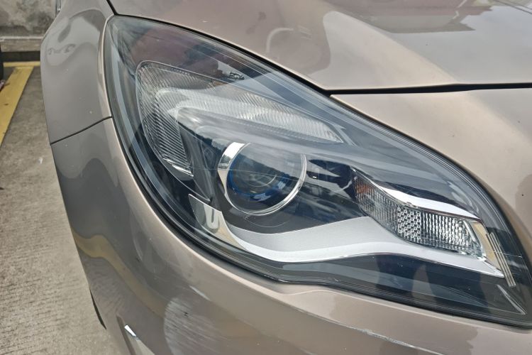 别克 君威 2014款 1.6T 时尚技术型车身外观8