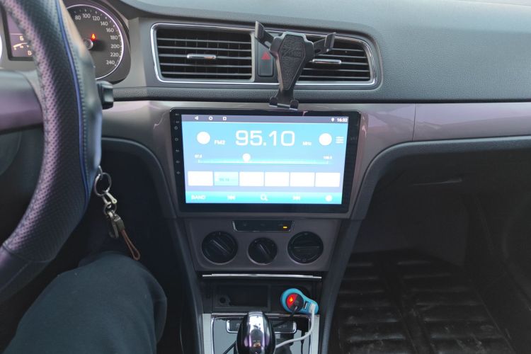 大众 朗逸 2013款 改款经典 1.6L 自动舒适版中控内饰16