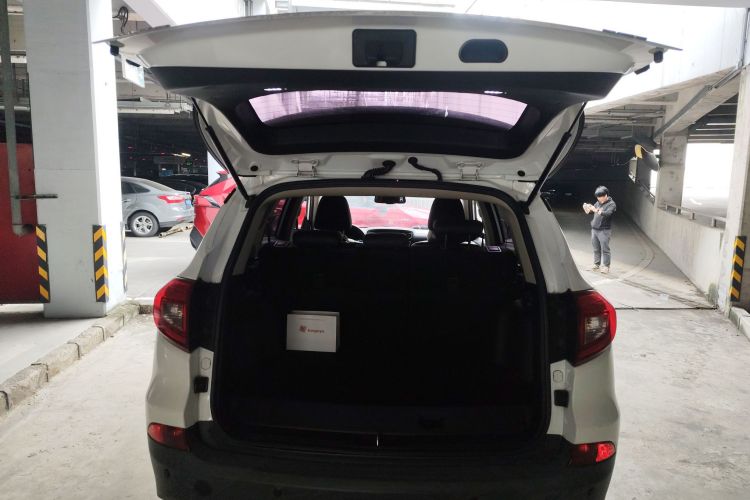 比亚迪 宋新能源 2017款 宋DM 1.5TID 全时四驱豪华型机舱底盘23