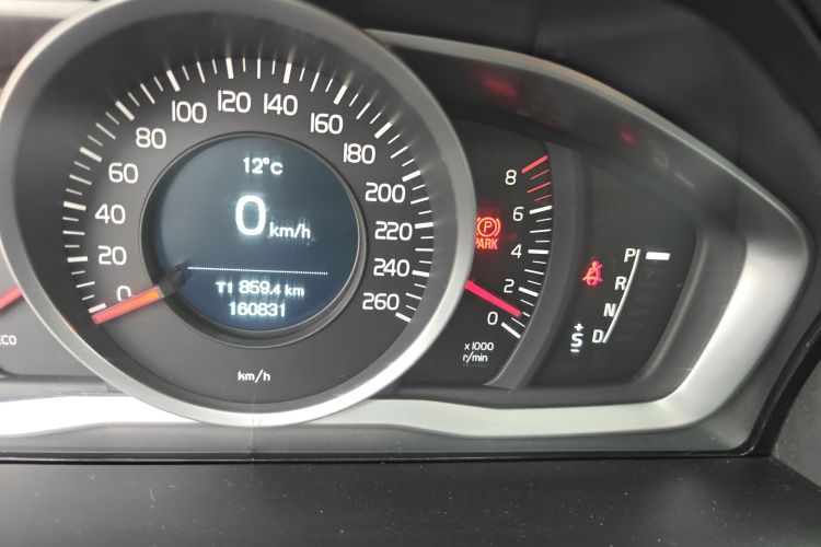 沃尔沃XC60 2017款 T5 智行升级版中控内饰14