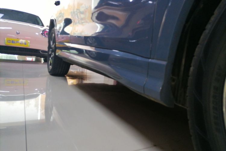 奥迪Q3 2022款 40 TFSI RS套件燃速型局部细节9001