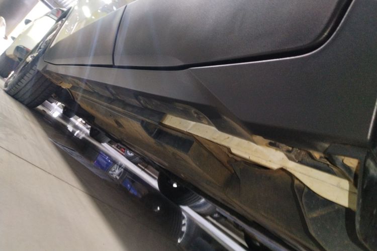 丰田C-HR 2020款 2.0L 领先版局部细节9002