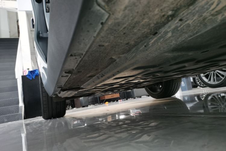 零跑汽车 零跑C16 2026款 增程 280激光雷达智尊版 6座局部细节9001