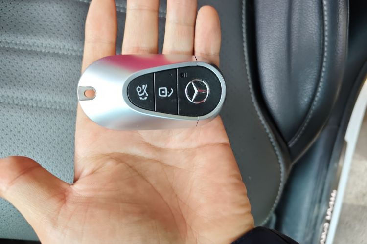 奔驰C级 2022款 改款 C 260 L 运动版中控内饰11