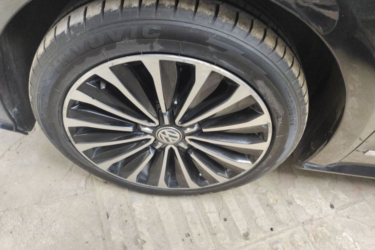 大众 帕萨特 2016款 330TSI DSG御尊版车身外观6007