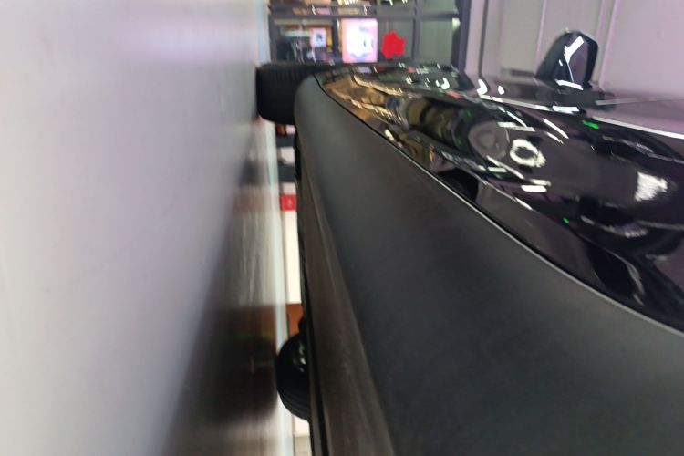 特斯拉 Model Y 2021款 标准续航后驱版局部细节9002