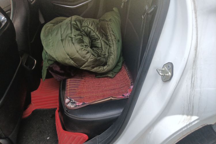 陆风逍遥 2018款 1.5GTDI 手动白银版中控内饰21