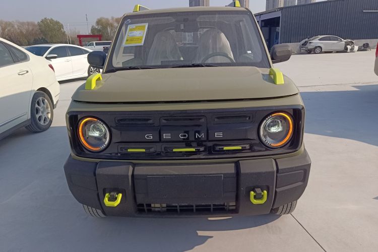 吉利银河 2025款 210km 熊猫骑士车身外观2