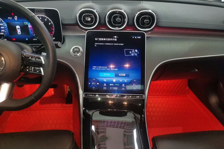 奔驰C级 2023款 改款 C 200 L 运动版中控内饰16