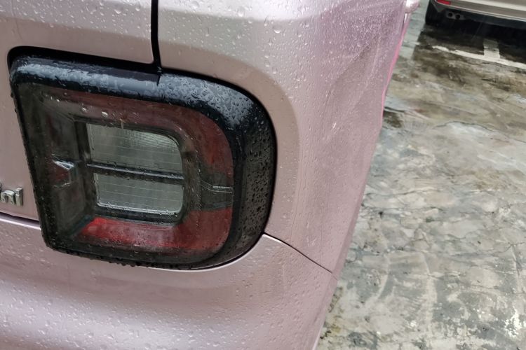 吉利银河 2023款 熊猫mini 200km 耐力熊车身外观6006