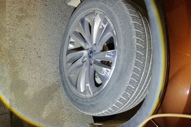 DS 6 2014款 1.6T 豪华版THP160车身外观6007