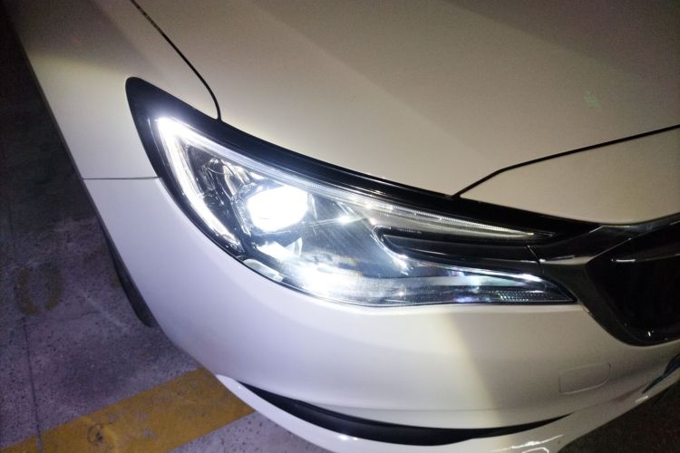 别克 英朗 2021款 改款 典范 1.5L 自动精英型车身外观8