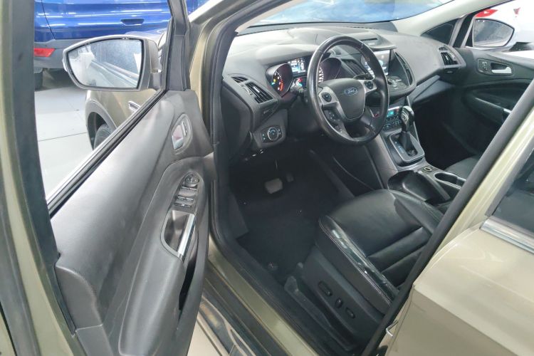 福特 翼虎 2015款 2.0L GTDi 四驱尊贵型中控内饰7003