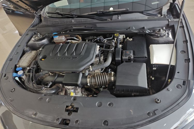 长安UNI-V 2023款 2.0T 领速版局部细节24