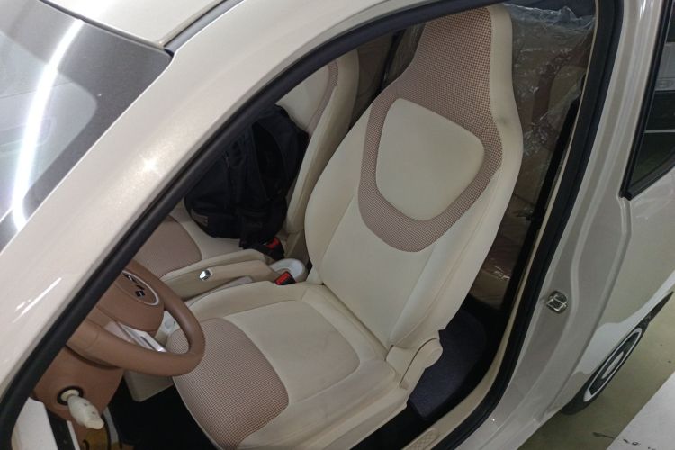 五菱汽车 宏光MINIEV 2024款 第三代 215km 青春版中控内饰19