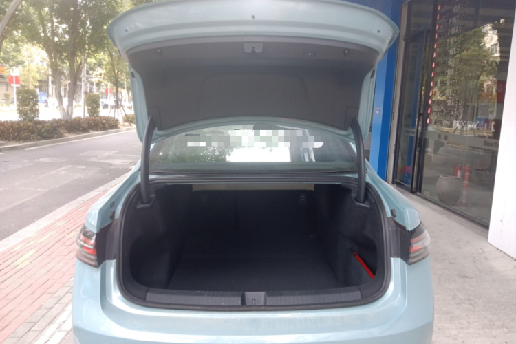 大众 帕萨特 2025款 Pro 380TSI 星空龙尊版中控内饰23