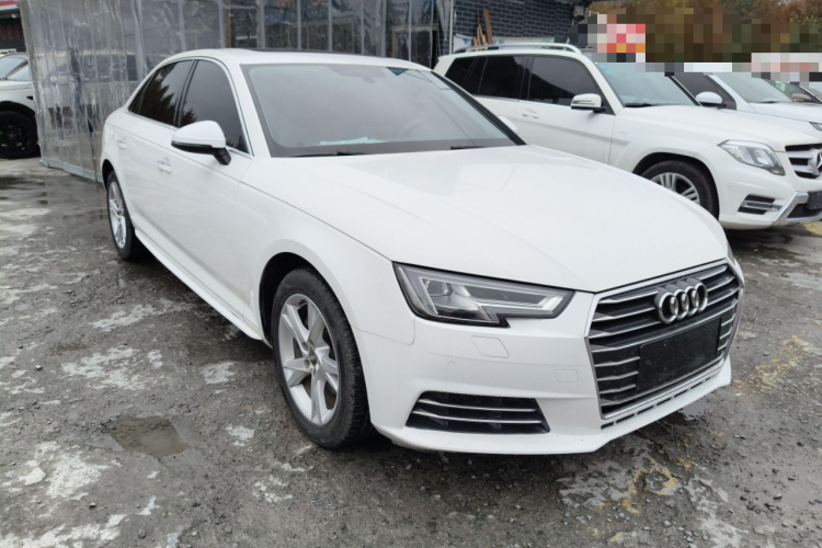 奥迪A4L 2018款 30周年年型 40 TFSI 进取型车身外观3