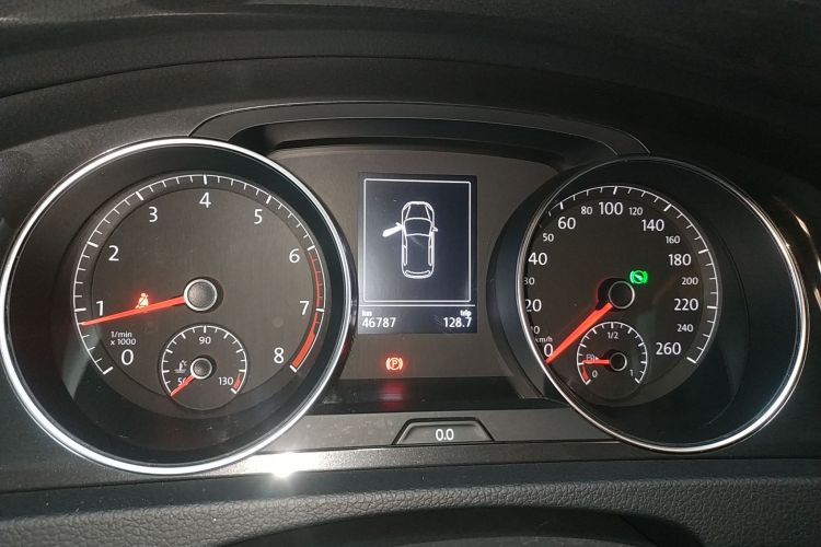 大众 高尔夫 2017款 230TSI 自动豪华百万辆纪念版中控内饰14