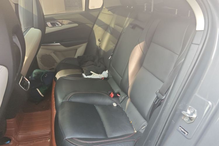 领克02 2021款 1.5T DCT两驱耀Pro中控内饰21