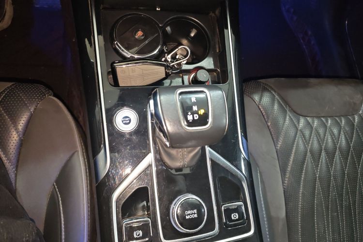 红旗HS5 2022款 改款 2.0T 智联旗享版局部细节18