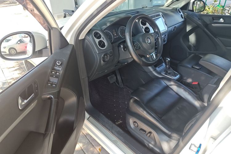 大众 途观 2013款 1.8TSI 自动两驱舒适版中控内饰20