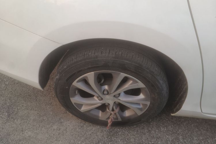 别克 威朗 2022款 Pro 533T 乐享版车身外观6008