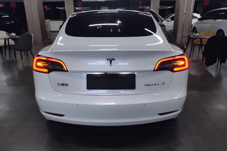 特斯拉 Model 3 2020款 改款 标准续航后驱升级版车身外观6