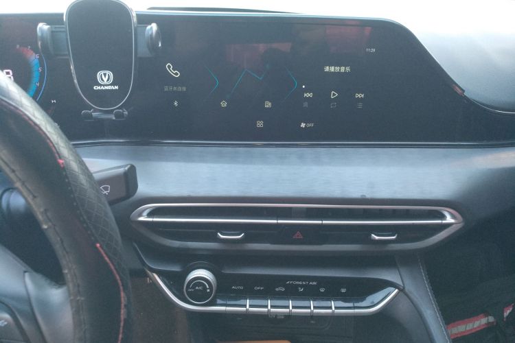 长安 逸动 2021款 PLUS 1.6L GDI 手动豪华型局部细节16