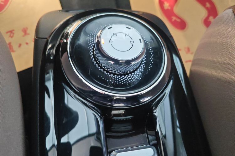 五菱汽车 五菱缤果 2023款 333km 灵犀互联款局部细节18