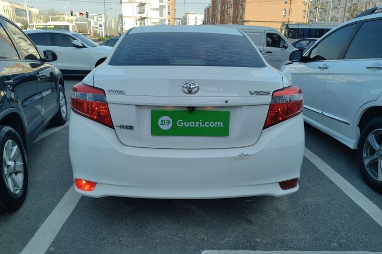 丰田 威驰 2014款 1.3L 自动型尚版车身外观6