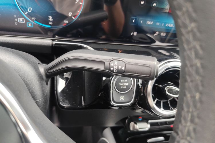 奔驰GLA 2023款 GLA 200局部细节18