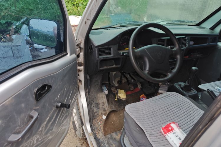 五菱汽车 五菱之光 2023款 1.5L 实用型 5/7座中控内饰7003