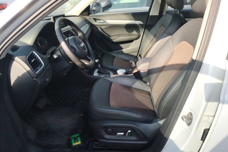 奥迪Q3 2017款 30 TFSI 时尚型局部细节19