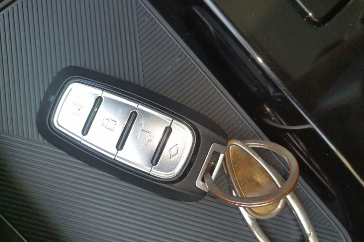 荣威RX5 MAX 2022款 1.5T 自动有为豪华版中控内饰11