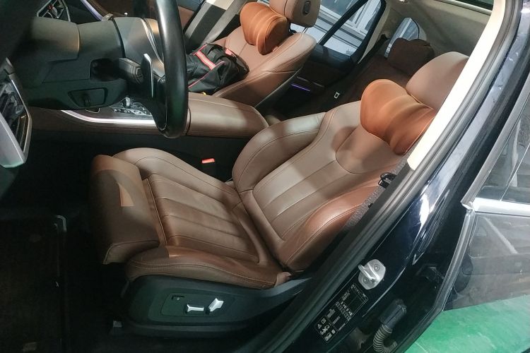 宝马X5(进口) 2021款 xDrive40i M运动套装中控内饰19