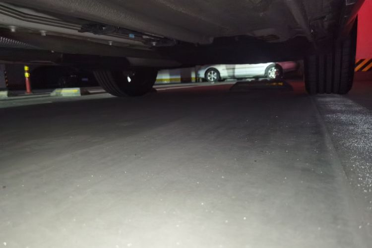 吉利汽车 星越L 2025款 东方曜 2.0TD 自动揽星版局部细节9004