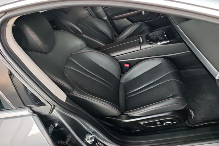 小鹏P7 2020款 670E局部细节41