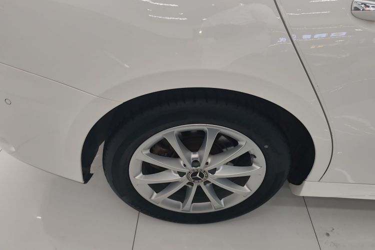 奔驰A级 2021款 A 200 L 运动轿车时尚型车身外观6008