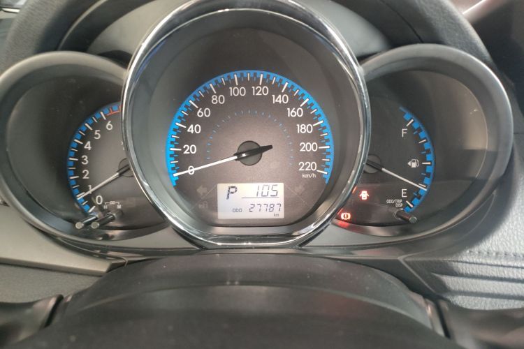 丰田 威驰 2019款 1.5L CVT创行版中控内饰14