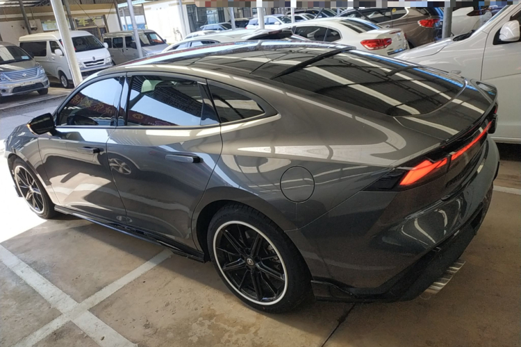 长安UNI-V 2022款 2.0T 锋速版车身外观6003