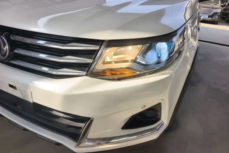 东风风行 风行SX6 2021款 1.6L 手动环球纪念版局部细节36