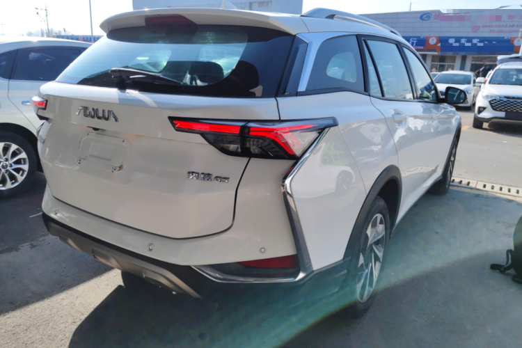 东风风神 奕炫GS 2020款 230T 自动越目版车身外观7