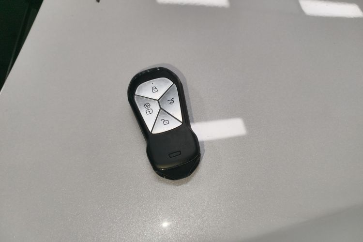 小鹏G9 2022款 702 Pro中控内饰7001