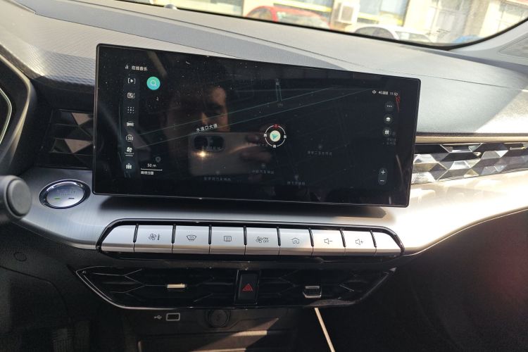 名爵 MG5 2021款 改款 180DVVT CVT青春豪华版中控内饰16