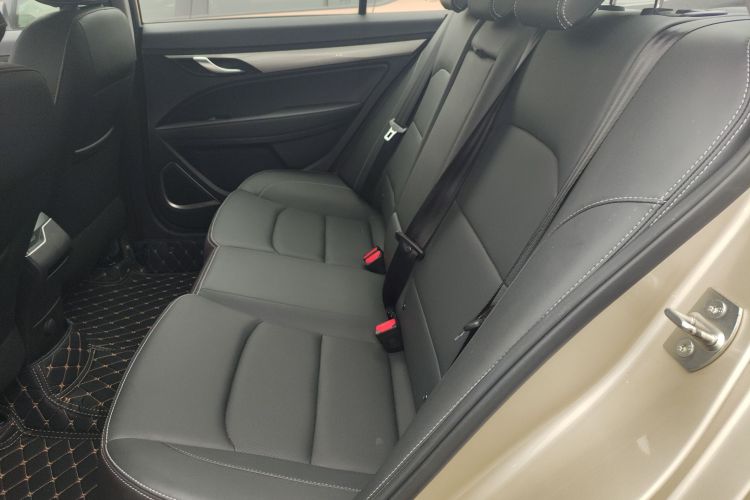 吉利汽车 帝豪 2020款 1.5L 手动向上版中控内饰21