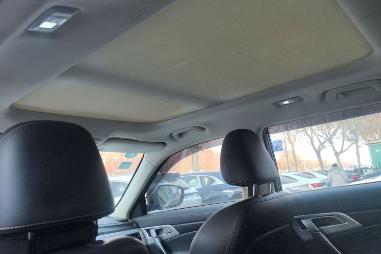 吉利汽车 博越 2016款 2.0L 手动智联型中控内饰22