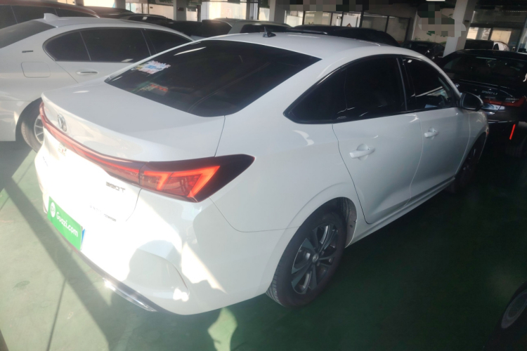 长安 逸动 2024款 PLUS 蓝鲸NE 1.4T GDI DCT高能版车身外观6005