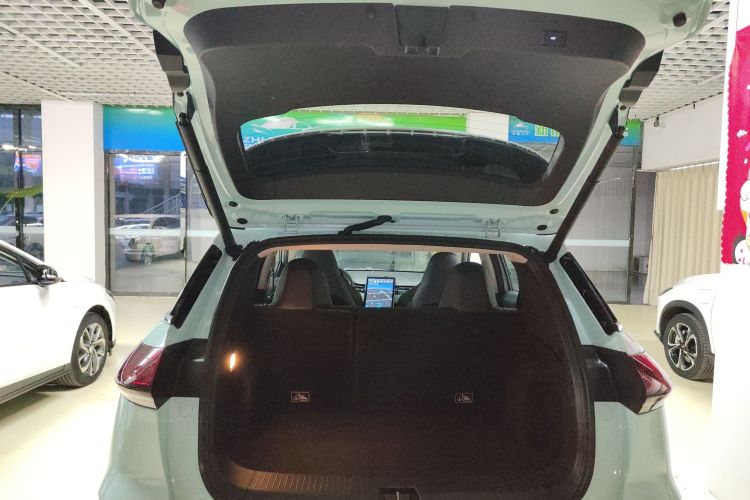 小鹏G3 2021款 G3i 460G机舱底盘23